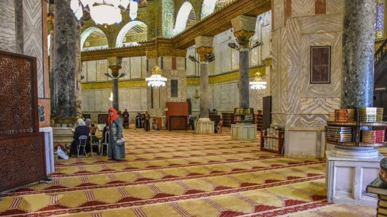 ইউরোপ—আমেরিকায় ইসলামের পুনর্জাগরণ: এক নবদিগন্তের সূচনা