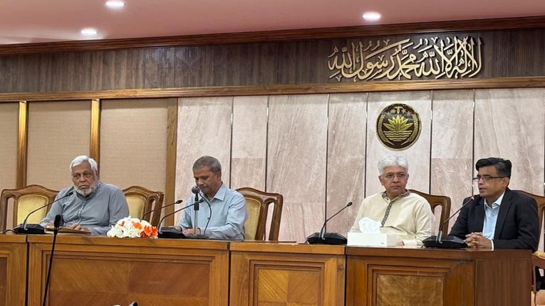 রাজনৈতিক দলগুলোকে এক সপ্তাহের মধ্যে মতৈক্যে পৌঁছাতে হবে