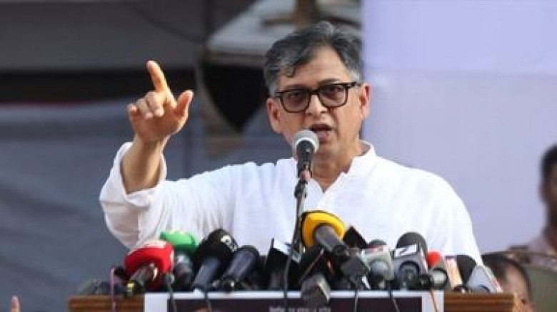 ‘ধর্মের নামে রাজনীতি করে ভোটের বৈতরণী পার হতে চায় একটি দল’