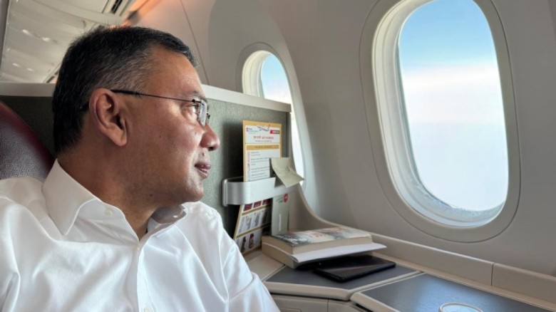 দেশের আকাশসীমায় প্রবেশ করেই যা লিখলেন তারেক রহমান